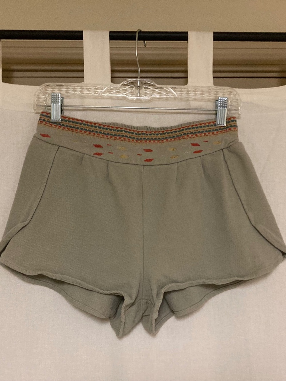 Easel Shorts Tan Color with Boho Embroidery Women's Size Small